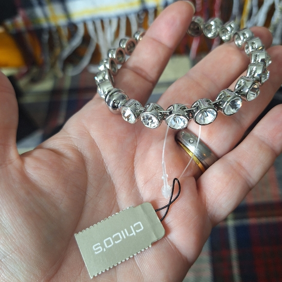 CHICOS SILVER AND DIAMOND BANGLE NWT - Picture 3 of 5